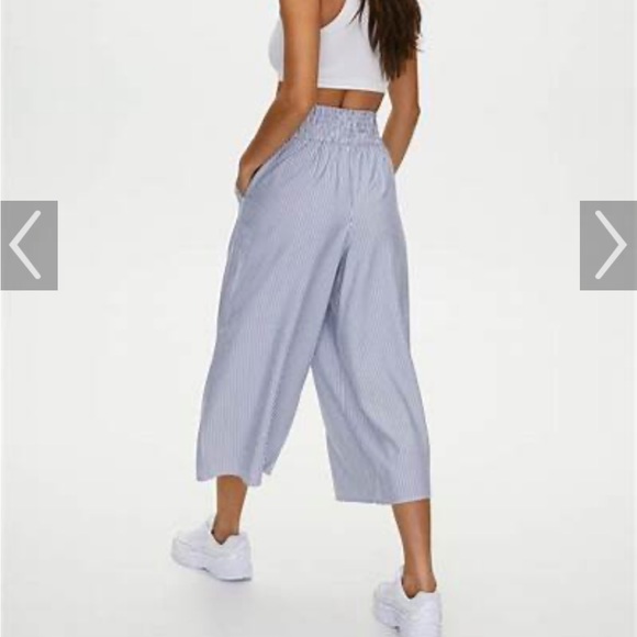 Aritzia Sunday Best Wide Leg Capri Pants - Size Small - White w/Blue Stripes - Picture 10 of 11